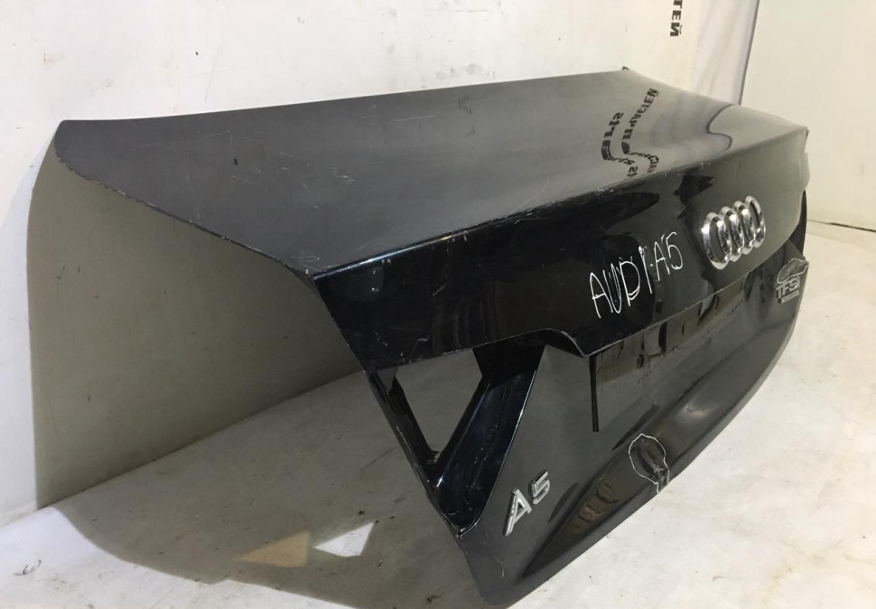 Крышка багажника Audi A5 oem 8T0827023K (скл-3)