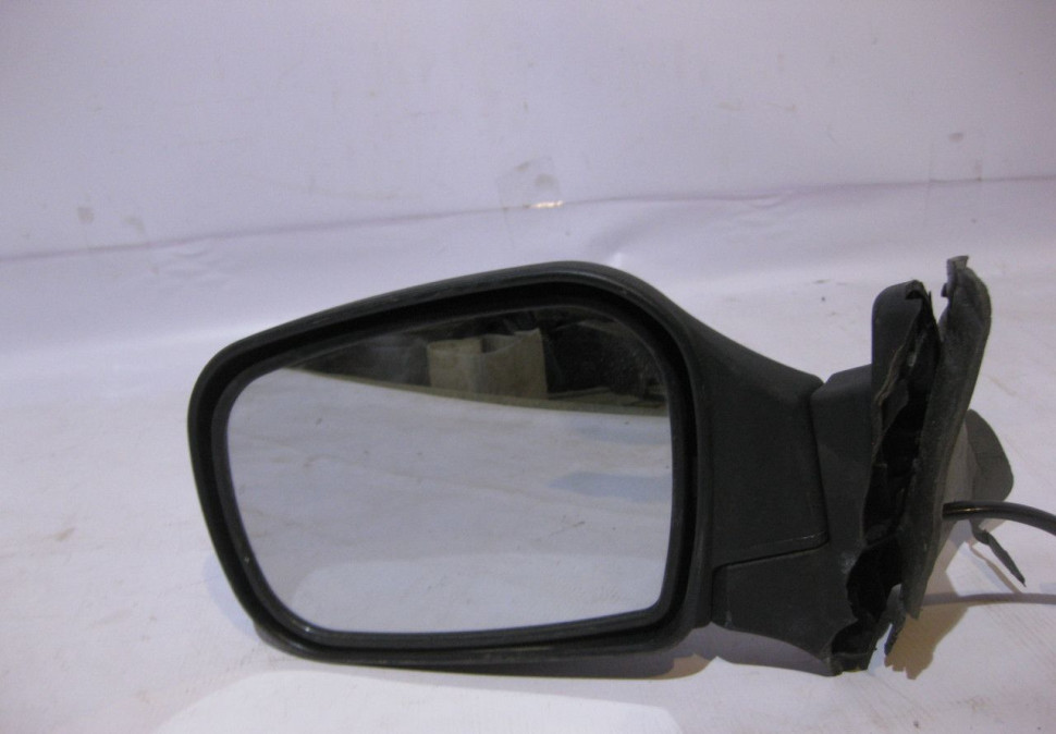 Зеркало левое Niva (ВАЗ 2121) (слом крепление) (скл-3)