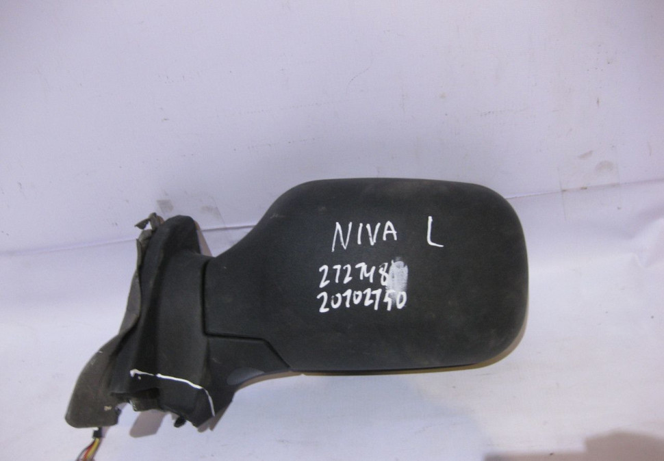 Зеркало левое Niva (ВАЗ 2121) (слом крепление) (скл-3) Зеркало левое Niva (ВАЗ 2121) (слом крепление) (скл-3)