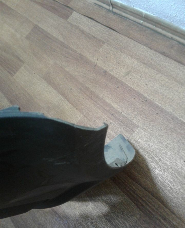 Бампер передний Volkswagen Transporter T6 oem 7e0807221 (слом. мал. часть)