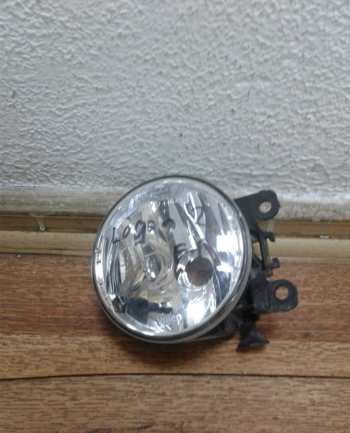 Птф фара правая Renault Logan 2 oem 90012264 (слом. 1 крепл.)