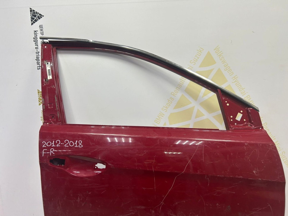 Дверь передняя правая Hyundai Santa Fe 3 (вмятина)(скл-3)