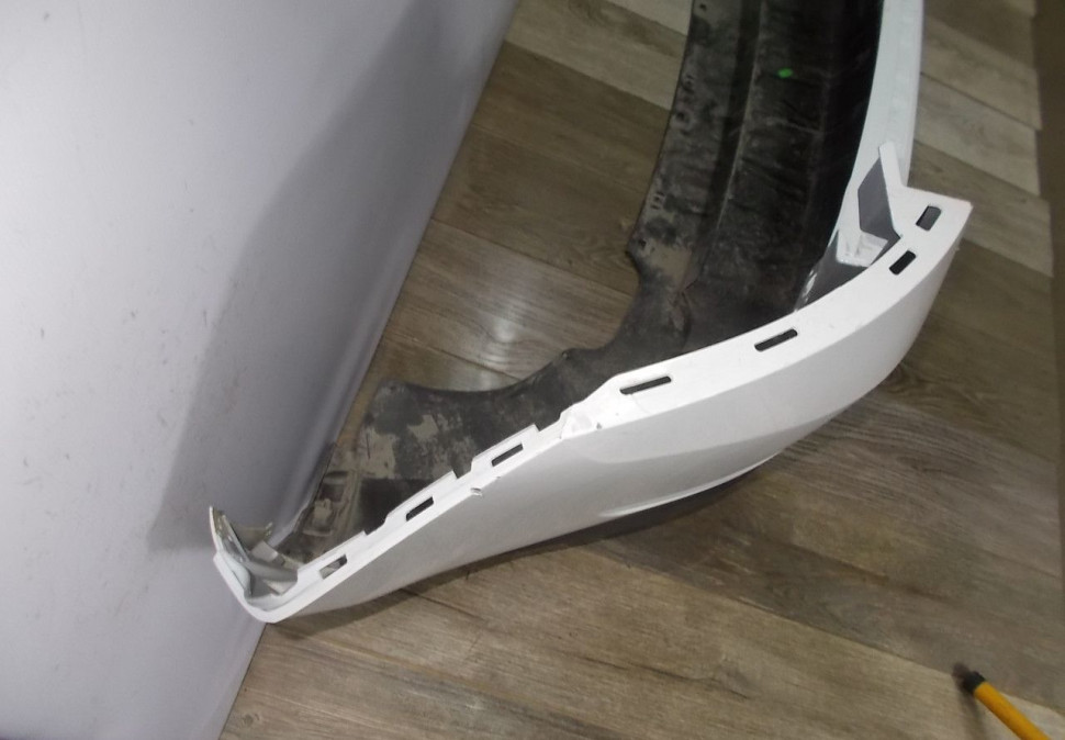 Бампер задний бу Skoda Kodiaq OEM 562807421
