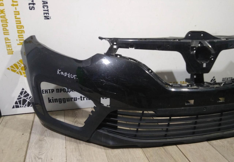 Бампер передний бу Renault Kaptur OEM 620222180R