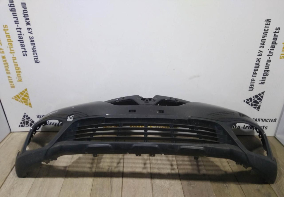 Бампер передний бу Renault Kaptur OEM 620222180R
