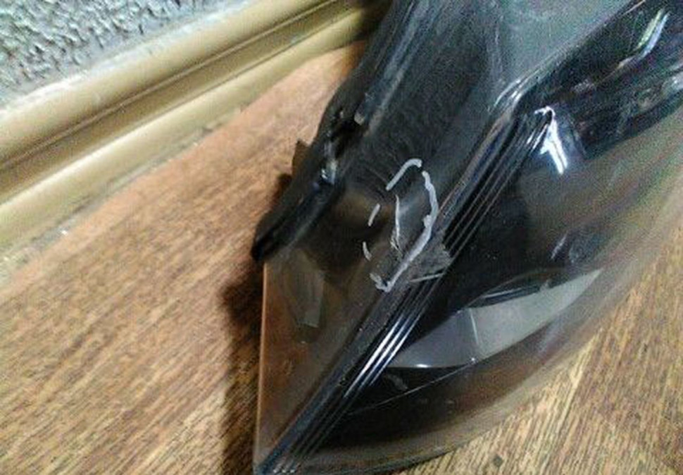 Фара левая Volkswagen Polo до ресл слом 2 креп трещ стекла oem 6ru941015 (скл-3) Фара левая Volkswagen Polo до ресл слом 2 креп трещ стекла oem 6ru941015 (скл-3)