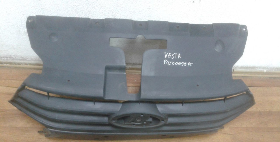 Решетка радиатора Lada Vesta Oem 8450008875 (скл-3)