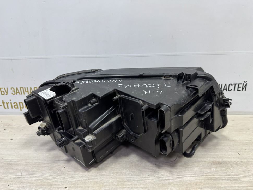 Фара левая LED Volkswagen Tiguan 2 2016 OEM 5NB941035D