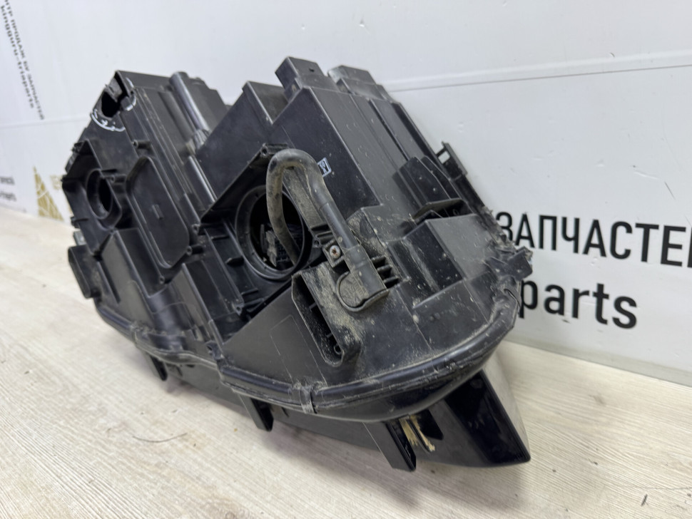 Фара левая LED Volkswagen Tiguan 2 2016 OEM 5NB941035D
