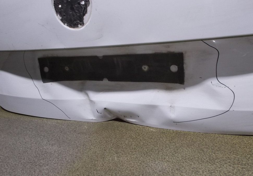 Крышка багажника бу Skoda Yeti рестайлинг OEM 5L6827025F (скл-5) Крышка багажника бу Skoda Yeti рестайлинг OEM 5L6827025F (скл-5)