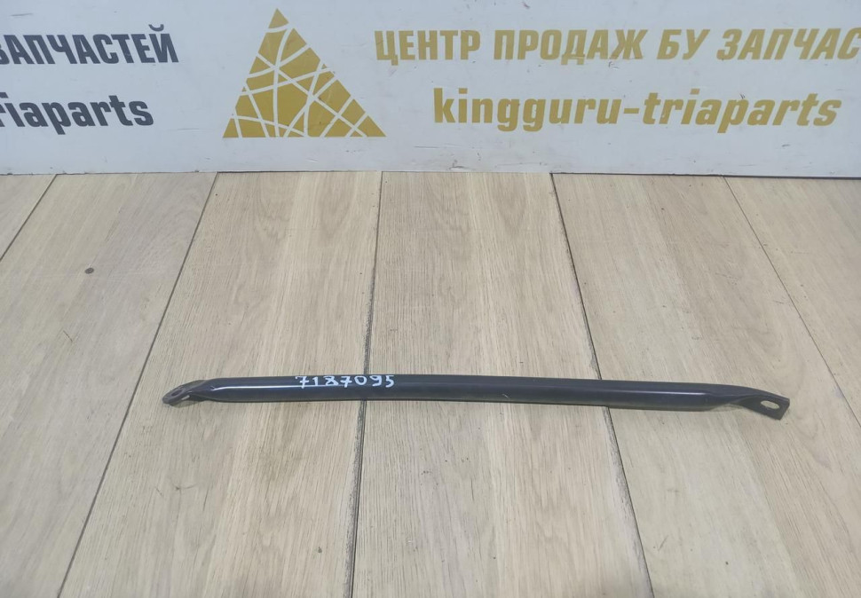 Усиления под капотом левый бу BMW 5 F10 OEM 7187095