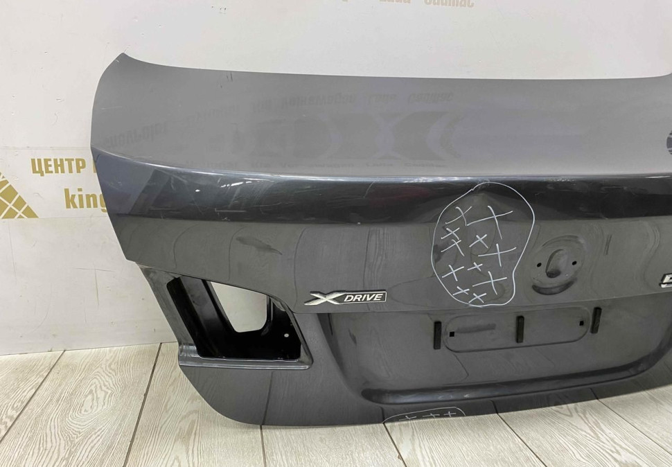 Крышка багажника BMW 5 F10 OEM 41627240552