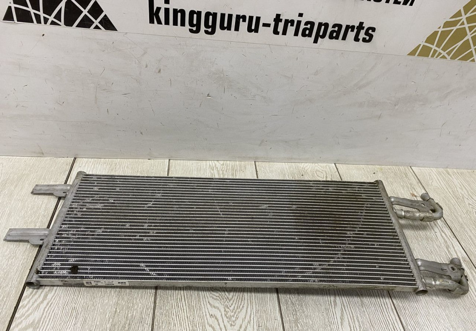 Радиатор охлаждения масла КПП BMW X2 F39 M235iX OEM 17118645851 Радиатор охлаждения масла КПП BMW X2 F39 M235iX OEM 17118645851