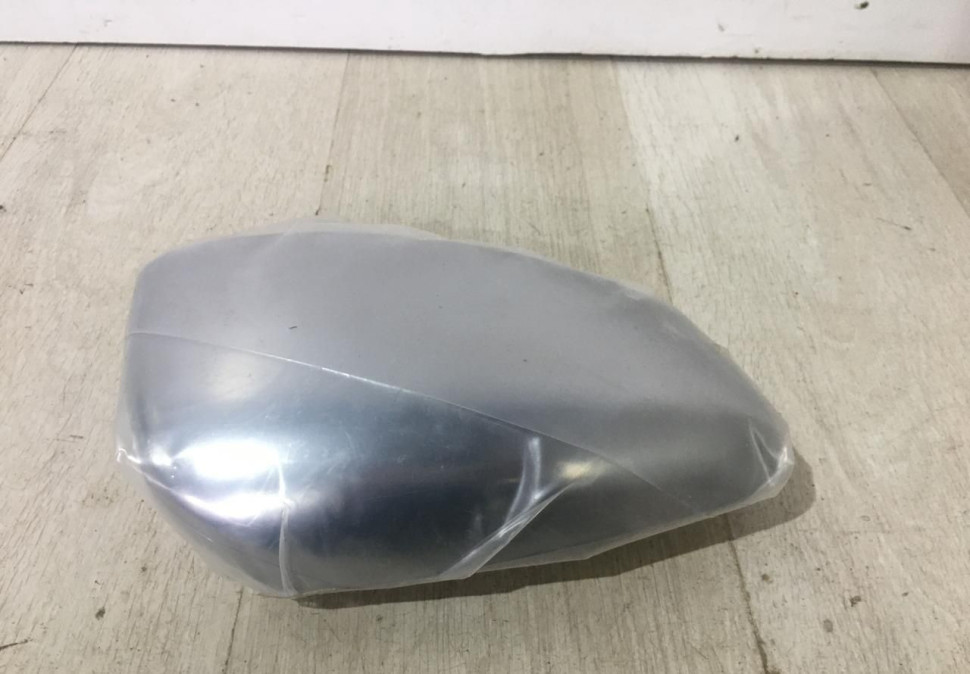 Хромированные крышки зеркал Renault Koleos 2 OEM 8201668740 Хромированные крышки зеркал Renault Koleos 2 OEM 8201668740