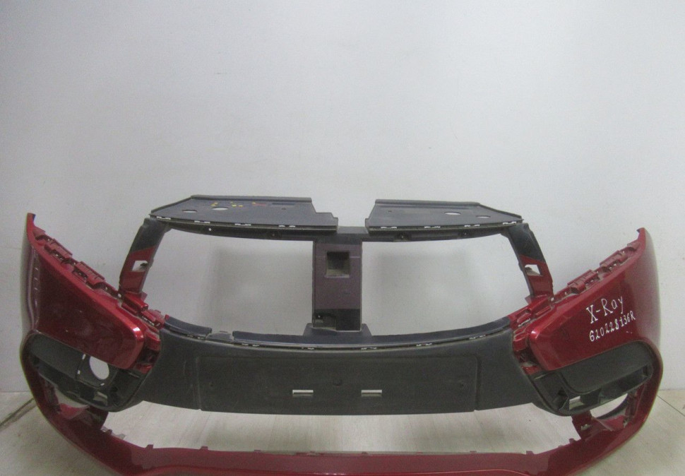 Бампер передний Lada X-Ray oem 620228136R (скл-3)
