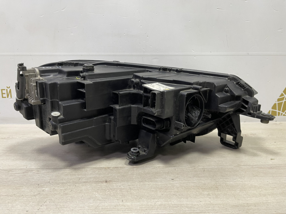 Фара левая Volkswagen Polo 6 Liftback 2020 OEM 6N5941035 Фара левая Volkswagen Polo 6 Liftback 2020 OEM 6N5941035