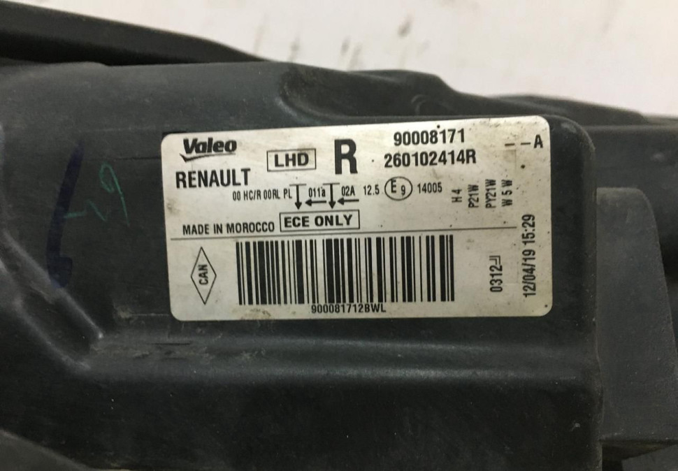 Фара правая Renault Dokker OEM 260102414R