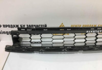 Решетка переднего бампера Skoda Karoq OEM 57A853677A