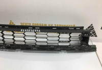 Решетка переднего бампера Skoda Karoq OEM 57A853677A