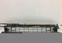 Решетка переднего бампера Skoda Karoq OEM 57A853677A