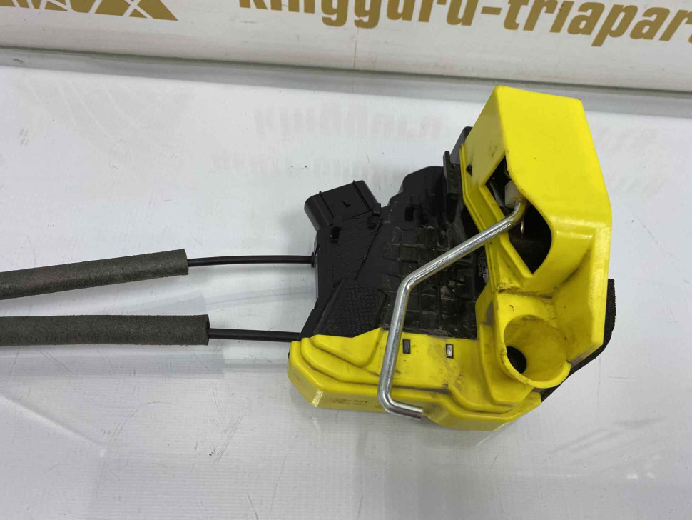 Замок двери передний правый Hyundai Creta 2016 OEM 81320M0050