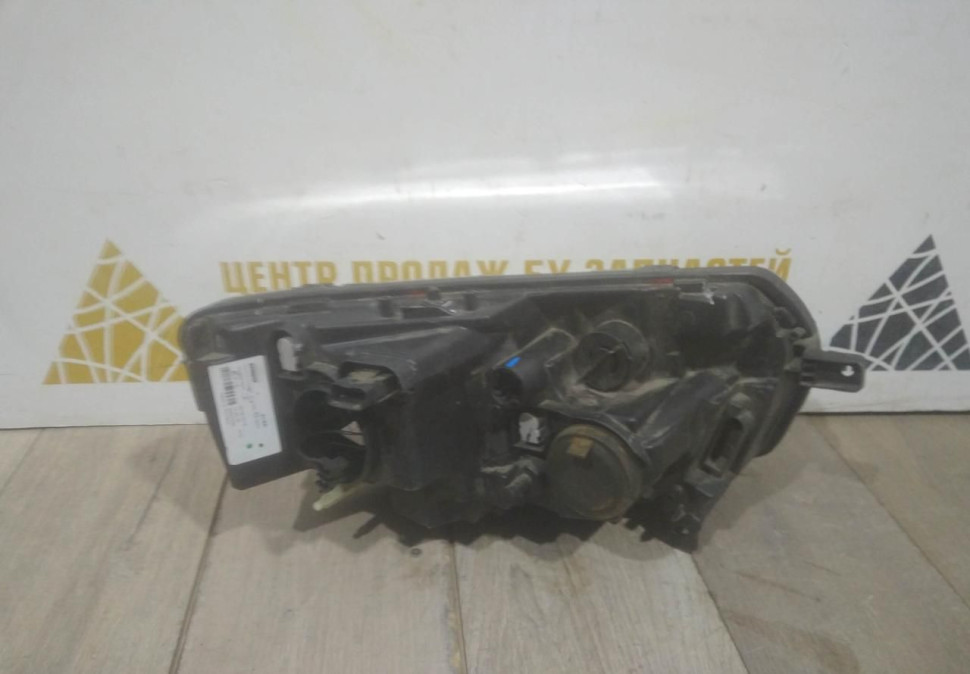 Фара левая бу Renault Logan 2 рестайлинг OEM 260609154R