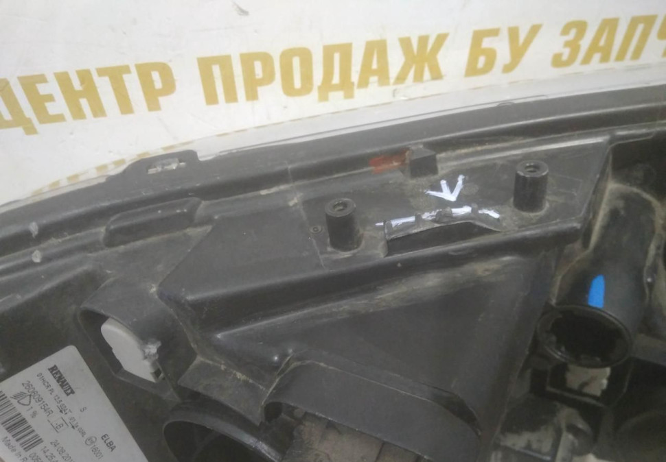 Фара левая бу Renault Logan 2 рестайлинг OEM 260609154R