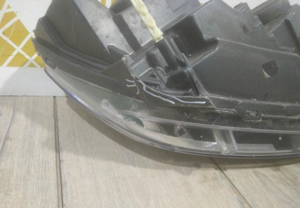 Фара левая бу Renault Logan 2 рестайлинг OEM 260609154R