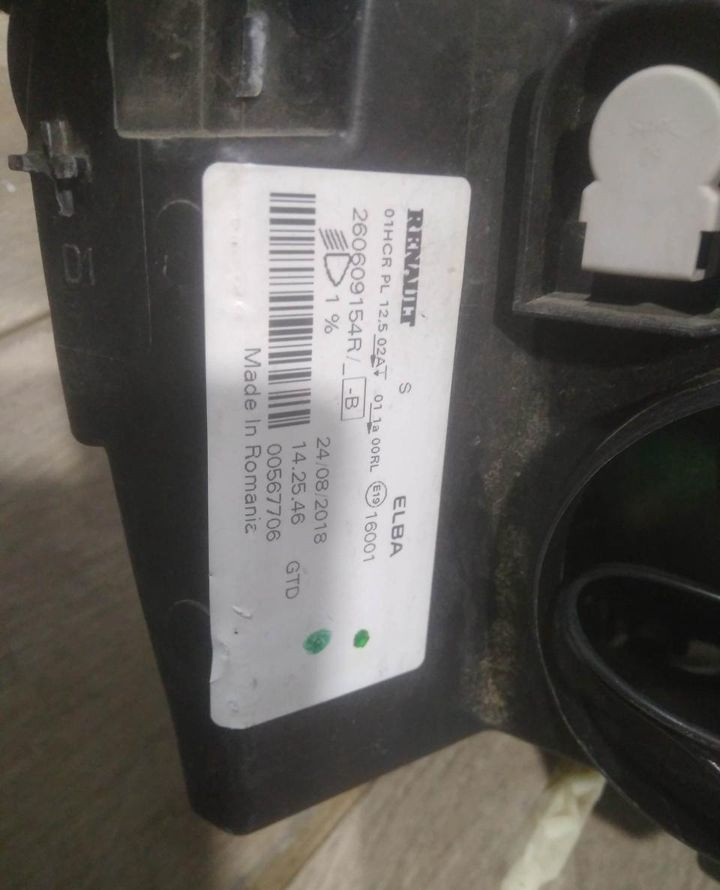 Фара левая бу Renault Logan 2 рестайлинг OEM 260609154R