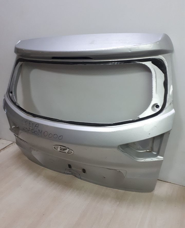 Крышка багажника Hyundai Creta oem 73700M0000