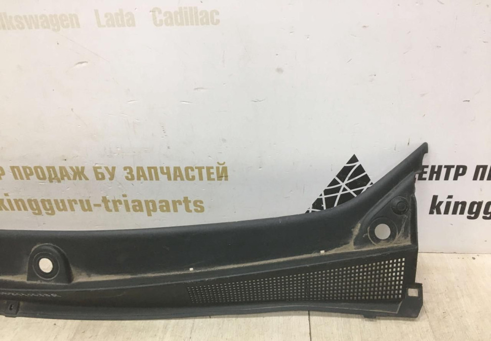 Обивка жабо бу Renault Logan 2 OEM 668115673R