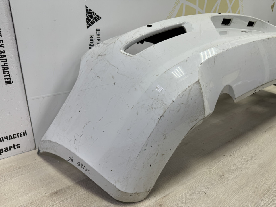Бампер задний Chevrolet Cruze х/б oem 95494198 (вмятина) (скл-3) Бампер задний Chevrolet Cruze х/б oem 95494198 (вмятина) (скл-3)