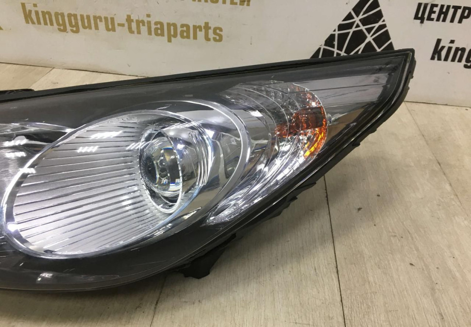 Фара левая Hyundai IX35 2010-2013 oem 921012Y000