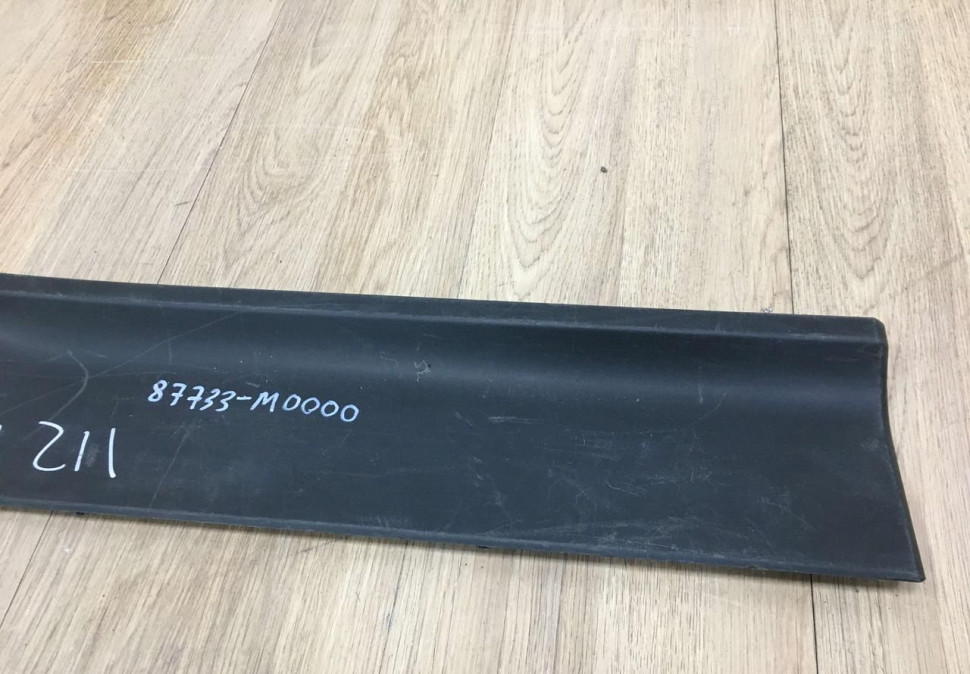 Молдинг двери задний левый Hyundai Creta 2016 oem 87733M0000 Молдинг двери задний левый Hyundai Creta 2016 oem 87733M0000