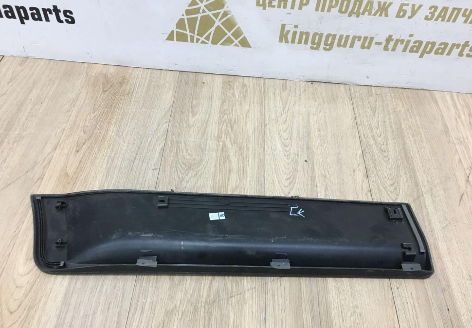 Молдинг двери задний левый Hyundai Creta 2016 oem 87733M0000 Молдинг двери задний левый Hyundai Creta 2016 oem 87733M0000