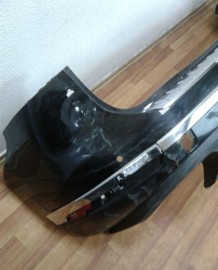 Бампер задний в сборе Volkswagen Touareg NF oem 7p6807421 (трещины) Бампер задний в сборе Volkswagen Touareg NF oem 7p6807421 (трещины)