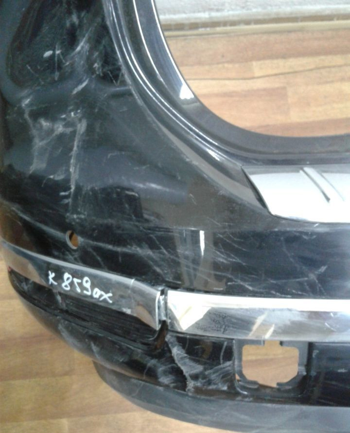 Бампер задний в сборе Volkswagen Touareg NF oem 7p6807421 (трещины) Бампер задний в сборе Volkswagen Touareg NF oem 7p6807421 (трещины)