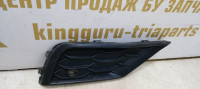 Решетка переднего бампера правая Volkswagen Tiguan 2 16-20 oem 5NA853666A