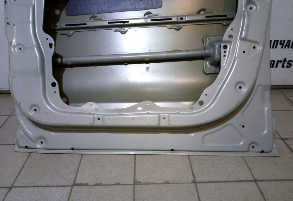 Дверь передняя правая Hyundai Santa Fe 3 12-18 oem 760042W000 (скл-3)