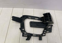 Кронштейн противотуманной фары левый Renault Kaptur OEM 269253448R 269250618R