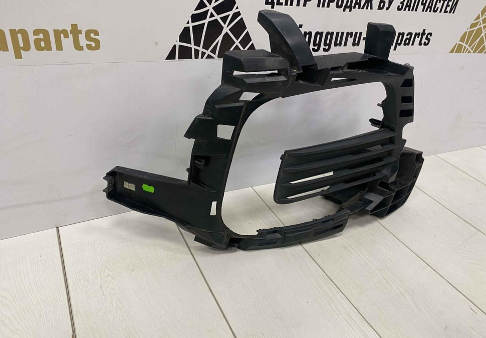 Кронштейн противотуманной фары левый Renault Kaptur OEM 269253448R 269250618R Кронштейн противотуманной фары левый Renault Kaptur OEM 269253448R 269250618R