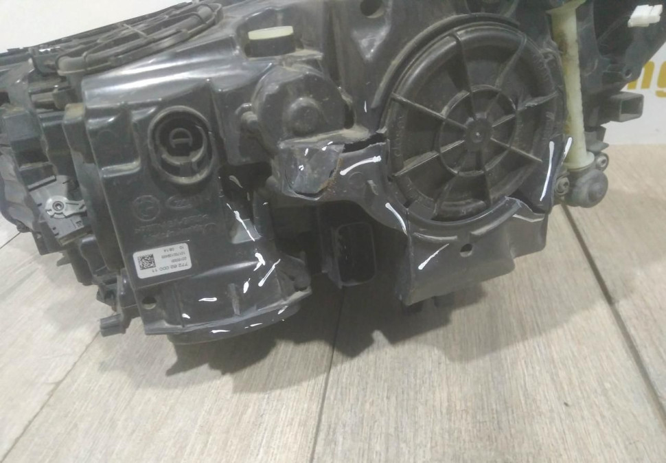Фара ЛЭД LED адаптив правая бу BMW 7 G11 OEM 63117408716