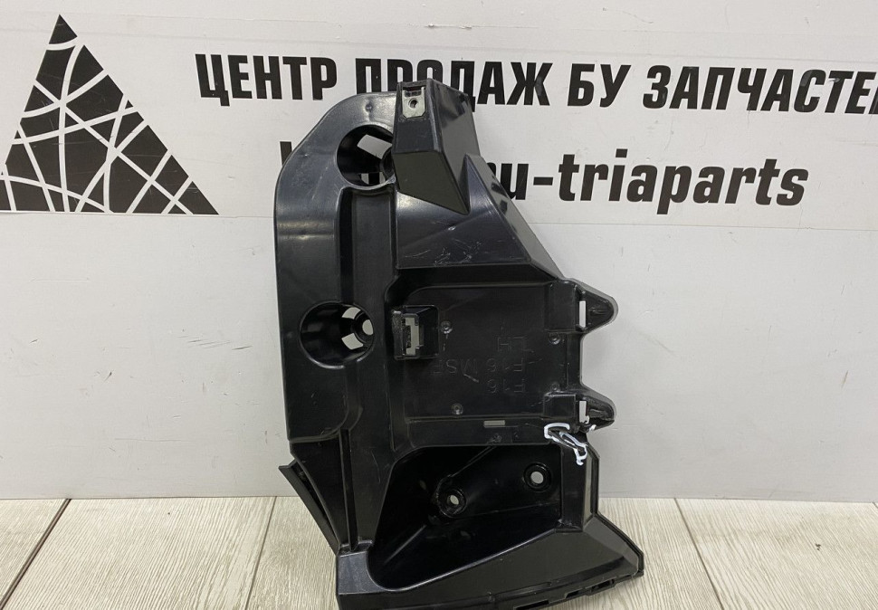 Кронштейн заднего бампера левый BMW X6 F16 OEM 51127338285