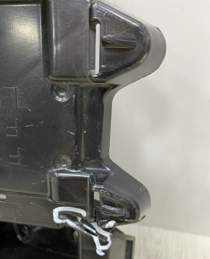 Кронштейн заднего бампера левый BMW X6 F16 OEM 51127338285