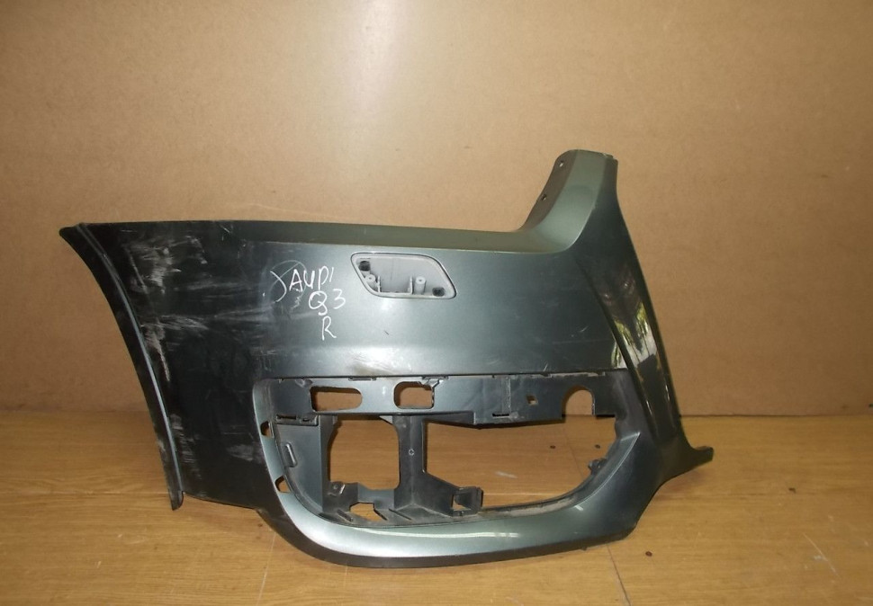 Клык пер. бампера Audi q3 (скл-2)