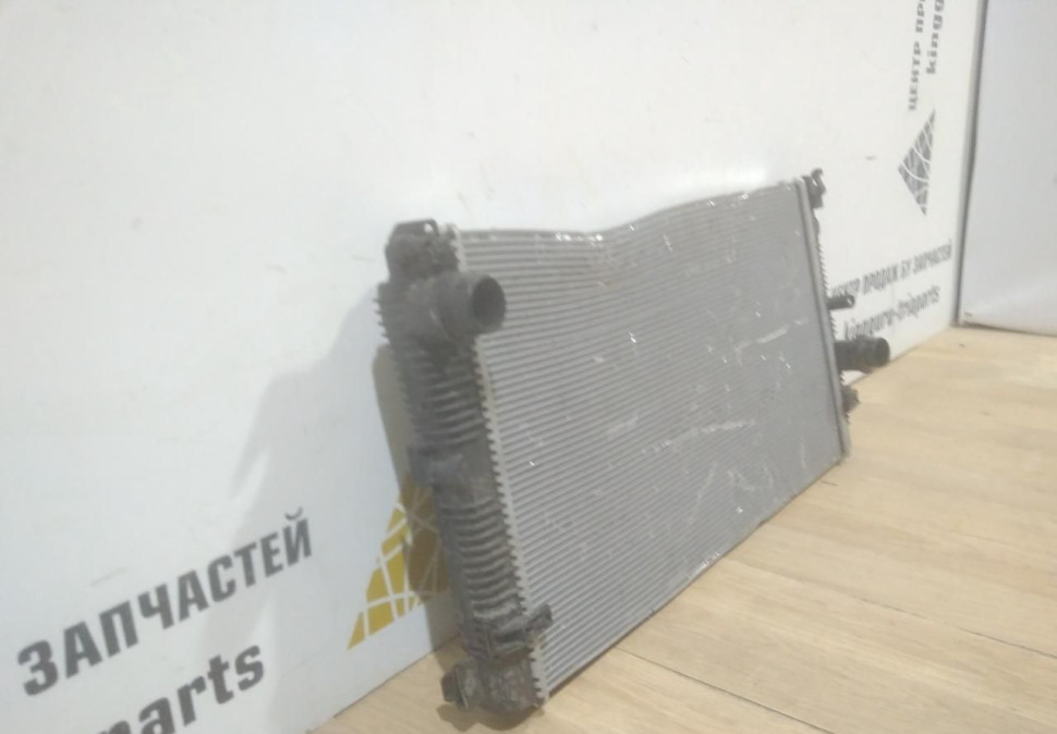 Радиатор охлаждения бу BMW 3 G20 OEM 17118666751 Радиатор охлаждения бу BMW 3 G20 OEM 17118666751