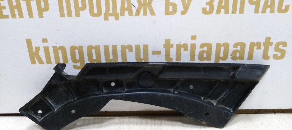 Направляющий профиль бампера переднего левый Volkswagen Touareg 2 10-18 Oem 7P6807083 Направляющий профиль бампера переднего левый Volkswagen Touareg 2 10-18 Oem 7P6807083