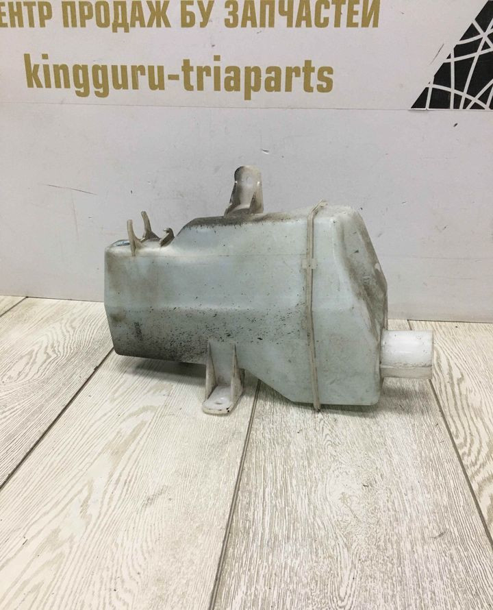 Бачок омывателя Hundai  Starex H1 oem 986104h000