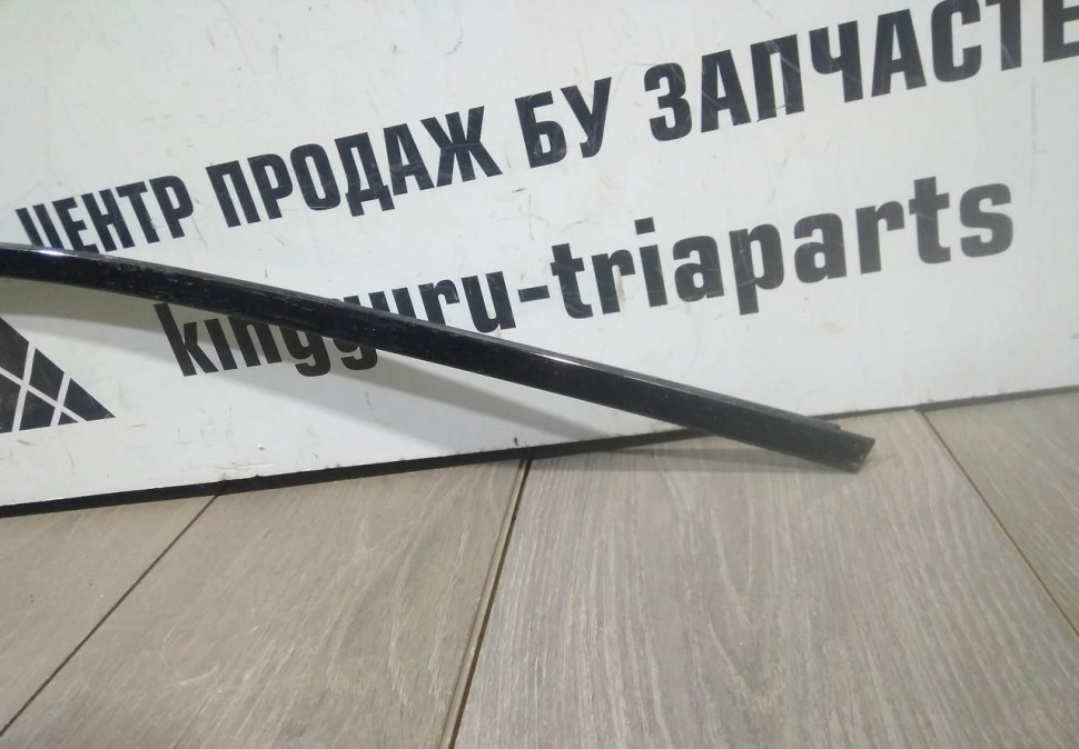 Накладка рамки двери передняя левая бу BMW X5 F15 OEM 51317289635 Накладка рамки двери передняя левая бу BMW X5 F15 OEM 51317289635