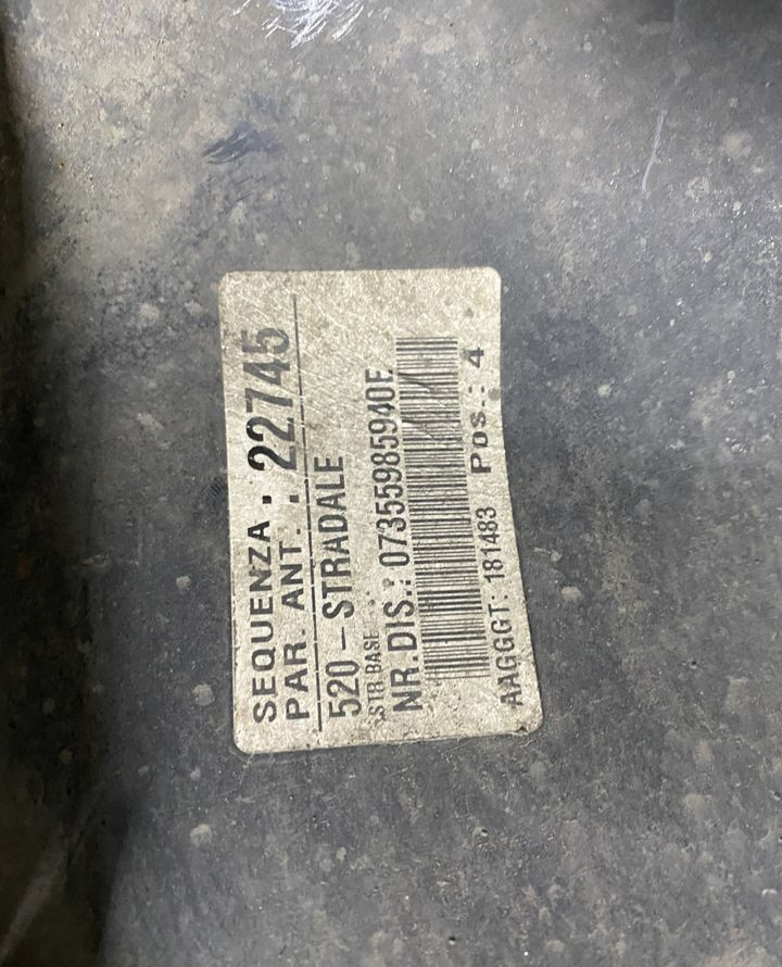 Бампер передний Jeep Renegade OEM 735589334
